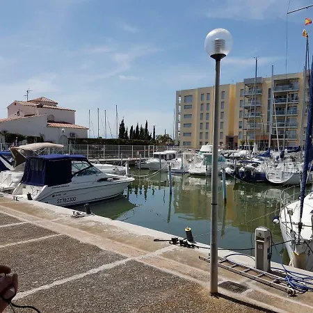 Marina 2 *