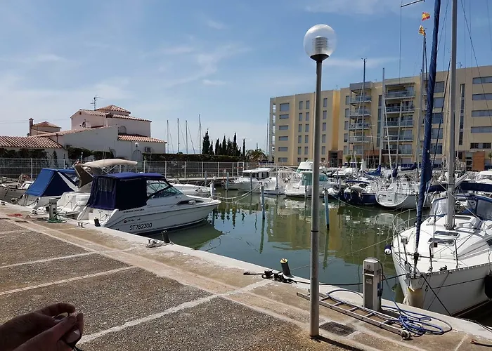 Marina 2 *